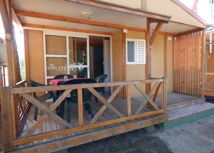 Barraquetes Camping Sueca